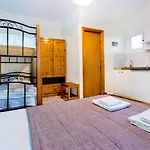 Hotel Aithrion 1