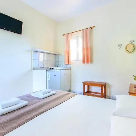 Aithrion 1 Hotel