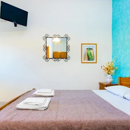 Aithrion 1 Hotel *