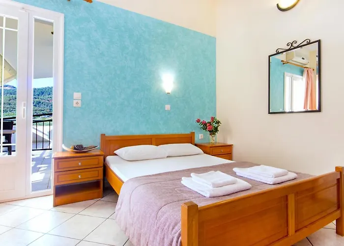 Aithrion 1 Hotel *
